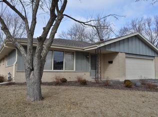 1938 Empire Dr, Waukesha, WI 53186