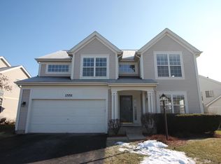 1551 Woodbury Cir, Gurnee, IL 60031