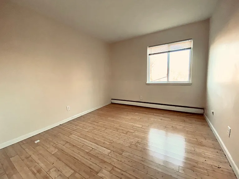 2342 S Austin St — Photo 8