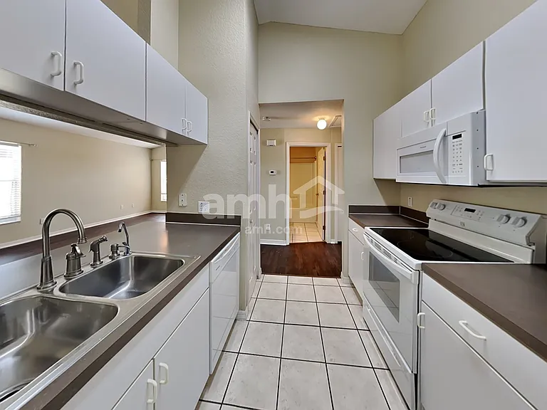 3244 Grand Pines Dr — Photo 3