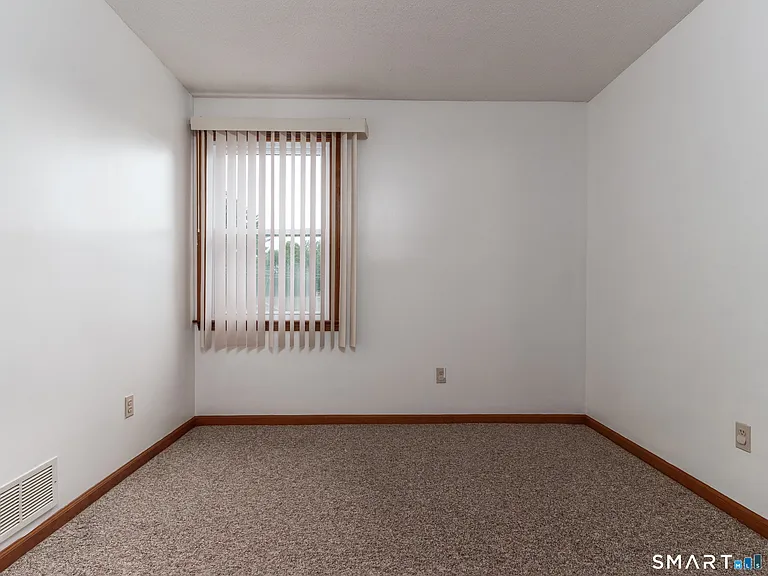 115 Brandegee Ln — Photo 23