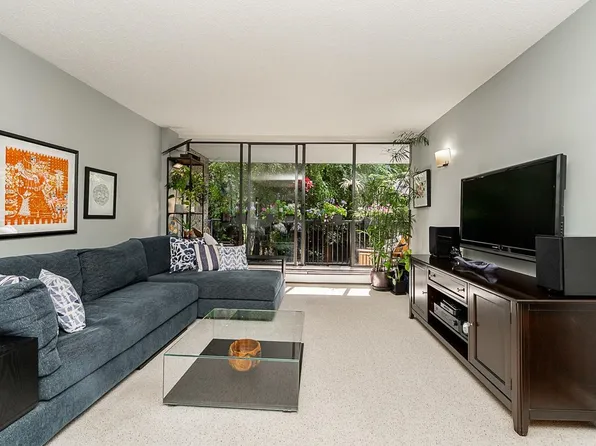 9320 Parksville Dr #203, Richmond, BC V7E 4W2