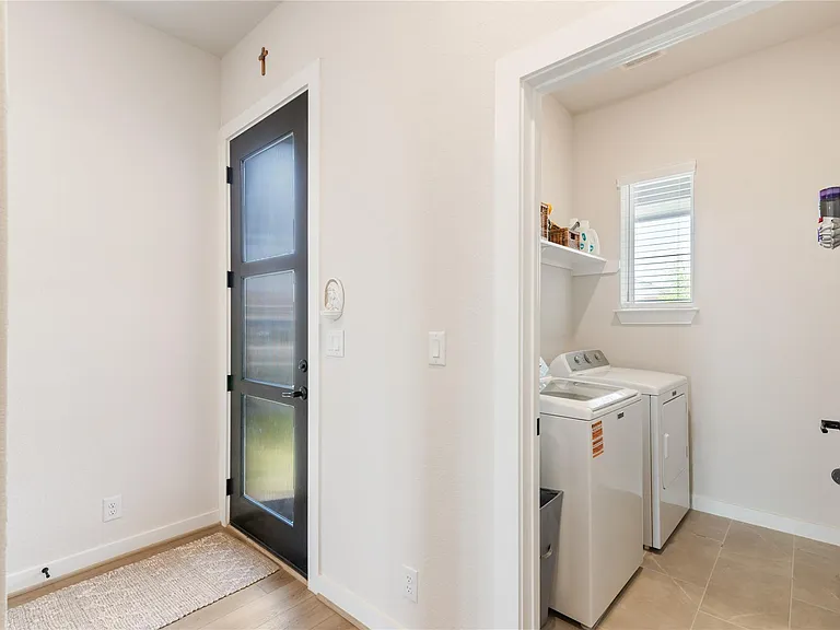 128 Radnor Rd — Photo 34