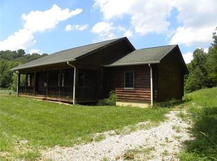 7438 Grandview Rd, Columbus, IN 47201