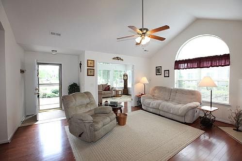 499_Ledgestone_main_04092014