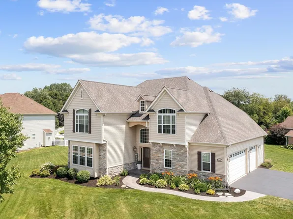 1202 Cannonball Trl, Yorkville, IL 60560