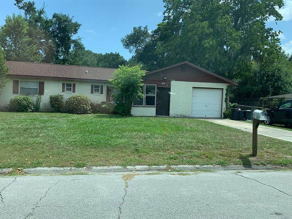1st image of 162 SE Greg Pl