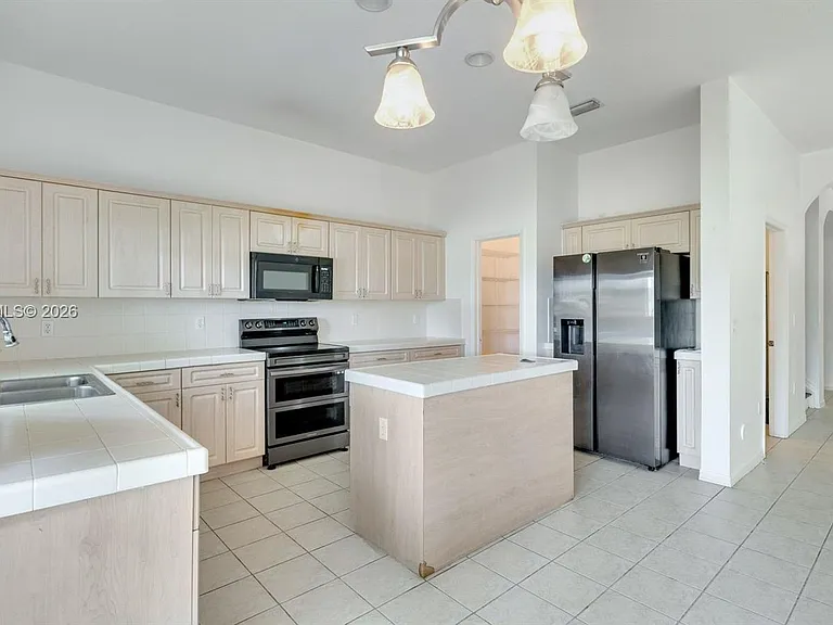 1916 SE 23rd Ave #1916 — Photo 18