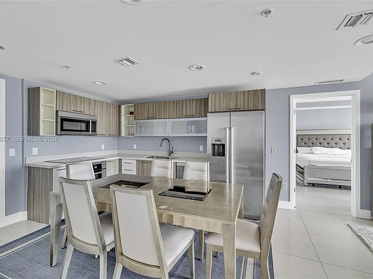 6700 Indian Creek Dr #1205 — Photo 31