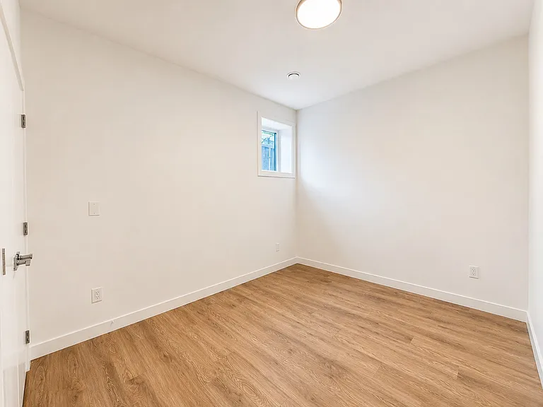 2858 Grant Cres SW #2856-R — Photo 6