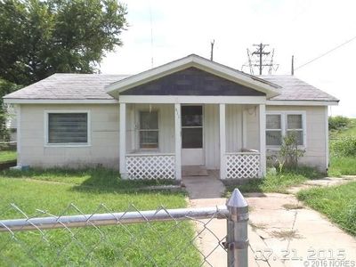 411 S Division St, Cleveland, OK, 74020