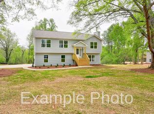 212 Belmont Park Dr, Commerce, GA 30529