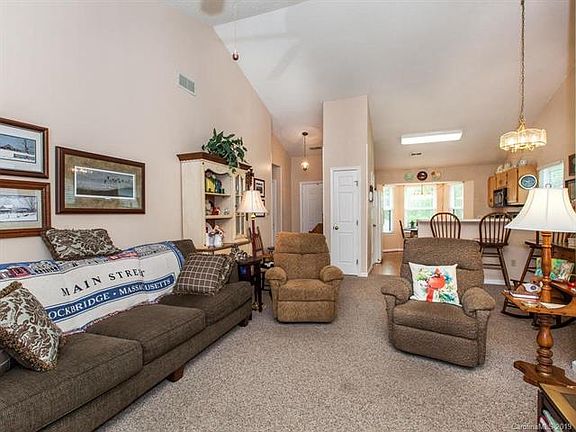 4th image of 122 Cimarron Dr