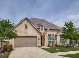825 Glen Crossing Dr, Celina, TX 75009