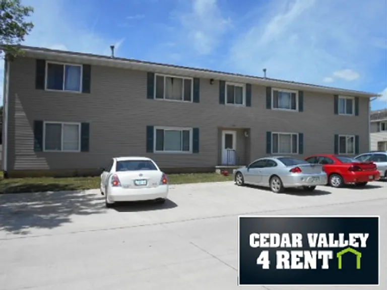 Cobblestone Circle Apartment 2 Bedroom, 1 Bath Secure Building — Photo 1