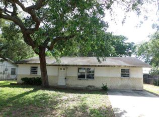 2812 24th St W, Bradenton, FL 34205