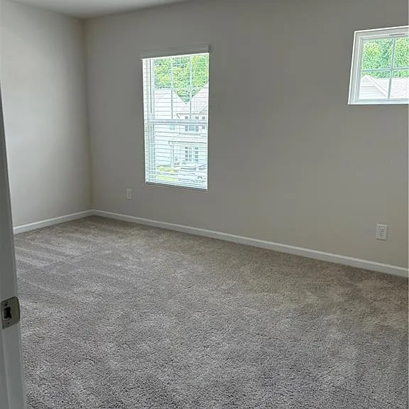 153 Bloomfield Cir — Photo 14