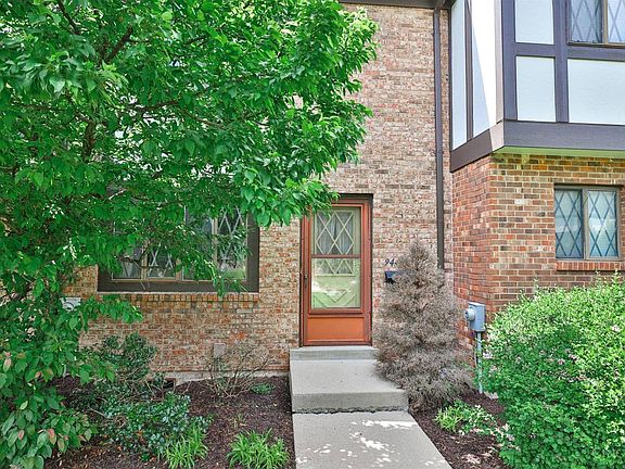 3rd image of 9446 Haddington Ct