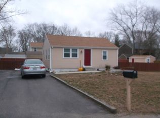 48 Opechee Dr, Bristol, RI 02809