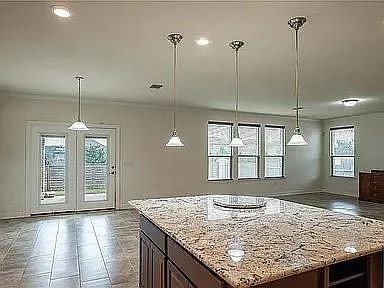 1608 Garamond Ln — Photo 3