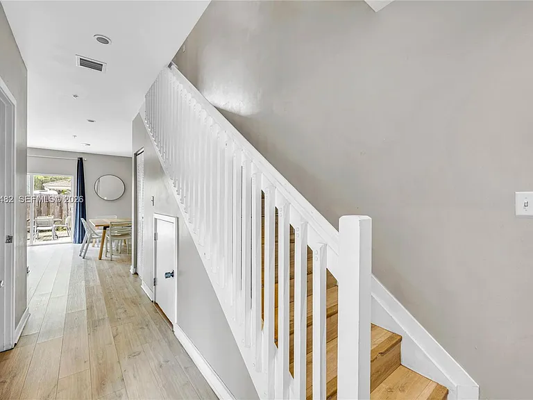 170 NE 158th St #2 — Photo 22