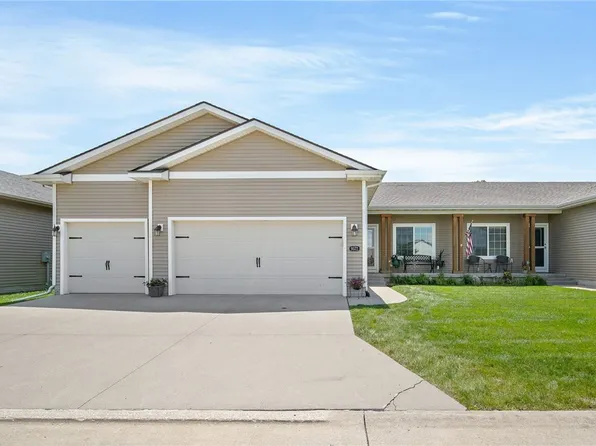 9572 Bluestem Ln, Johnston, IA 50131