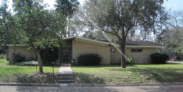1st image of 1001 W Ash Dr