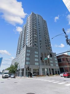 600 N Dearborn St APT 602, Chicago, IL, 60654