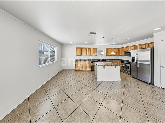 4th image of 17522 W Calavar Rd
