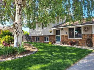 8414 W Grand Ronde Pl, Kennewick, WA 99336