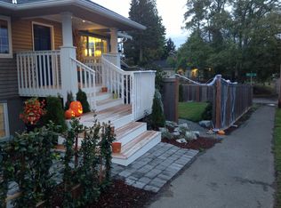 10263 37th Pl SW, Seattle, WA 98146