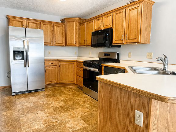 5th image of 12658 43rd St NE