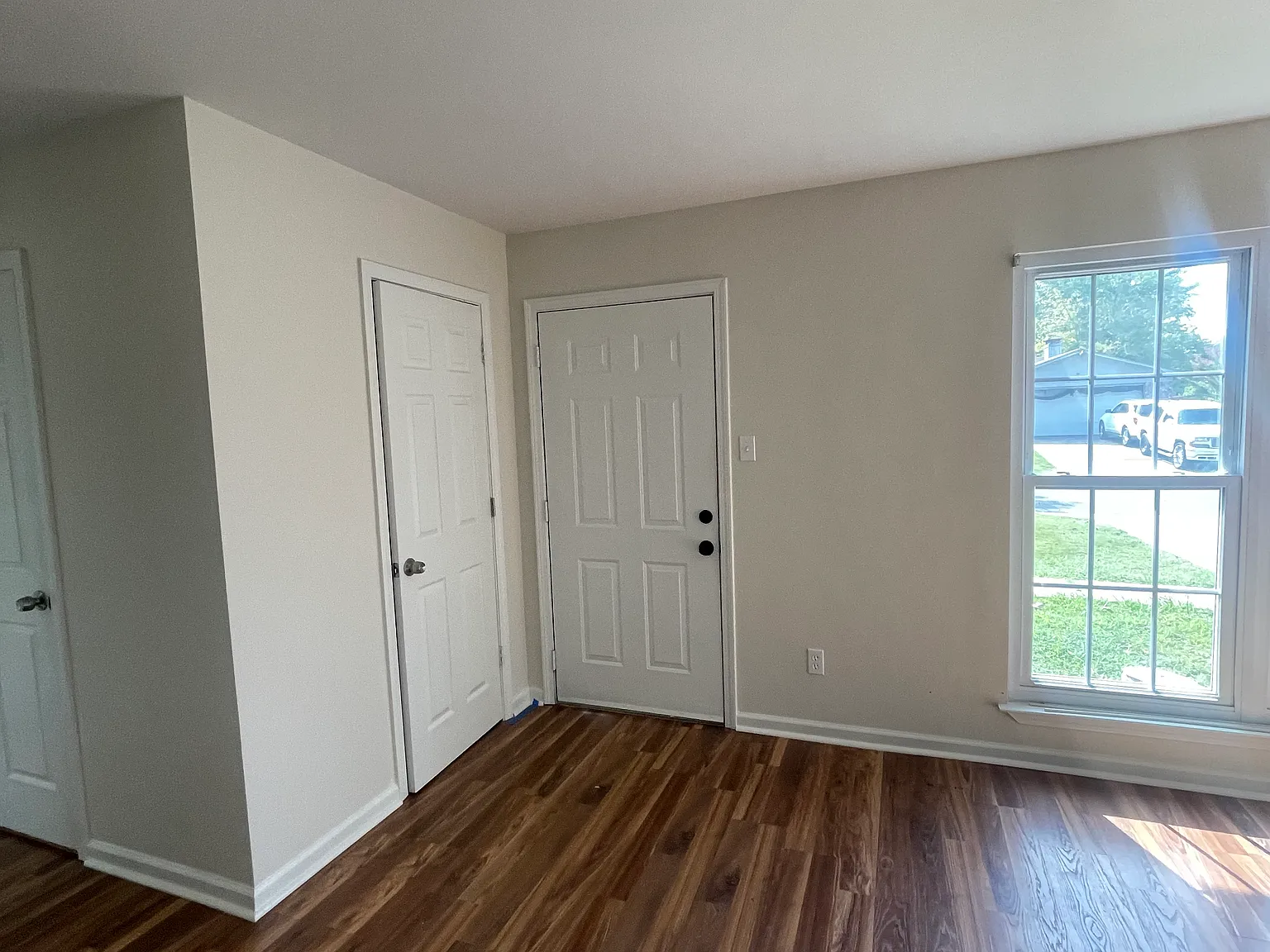 3 bed, 1310 sqft, $1,600 — Photo 2