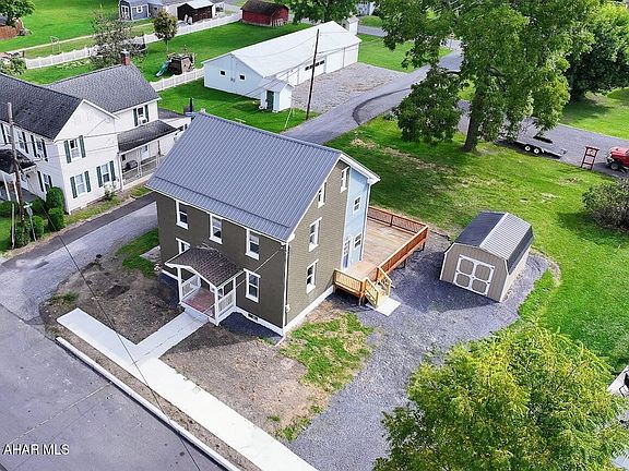 4th image of 210 N Thomas St