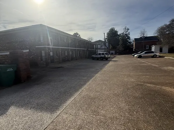 807 & 811 N Nashville Ave, Sheffield, AL 35660