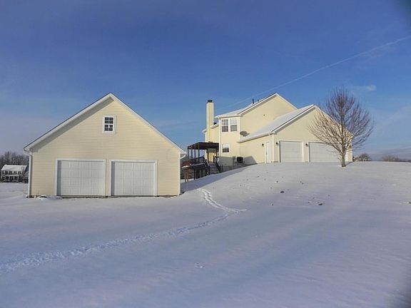 4th image of 100 Ballylinn Ln