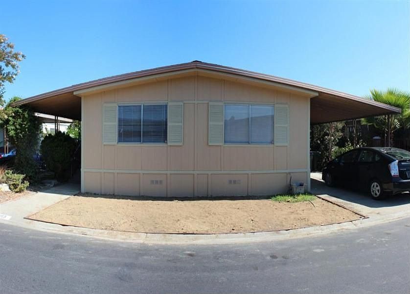 1st image of 493 Chateau La Salle Dr #493