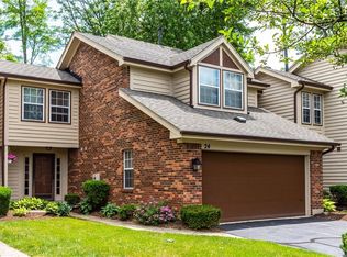 24 Westerly Ln, Dayton, OH 45458