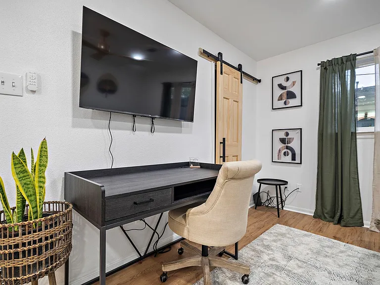 610 Acapulco Village Dr — Photo 17