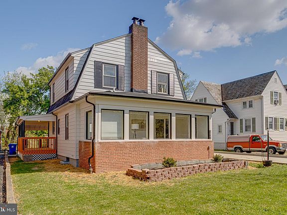 3rd image of 3821 Copley Rd
