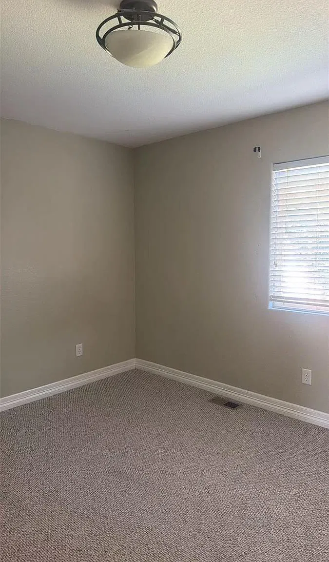 3 bed, 2.5 bath, 1679 sqft, $2,750 — Photo 4