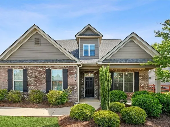 1040 Towne Mill Xing, Canton, GA 30114