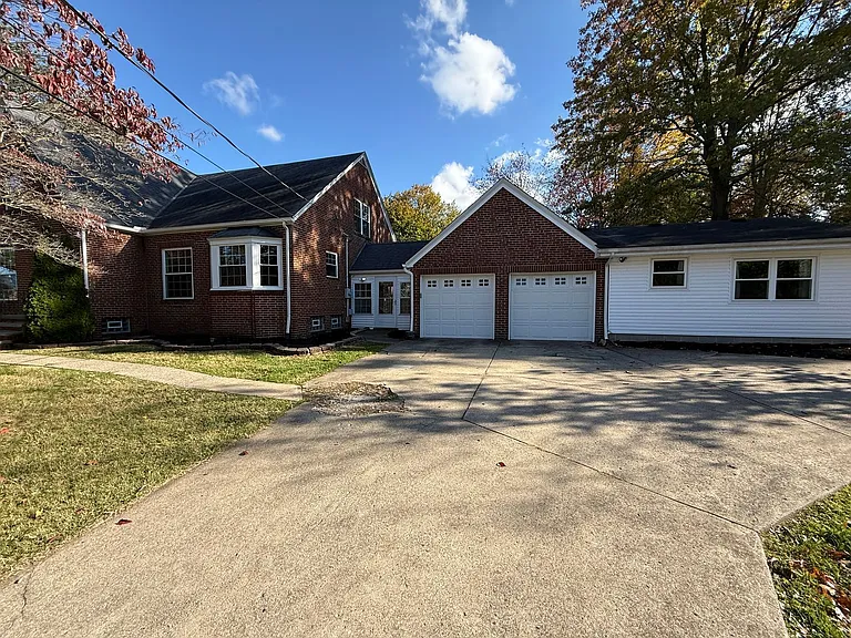 30871 Lorain Rd — Photo 3