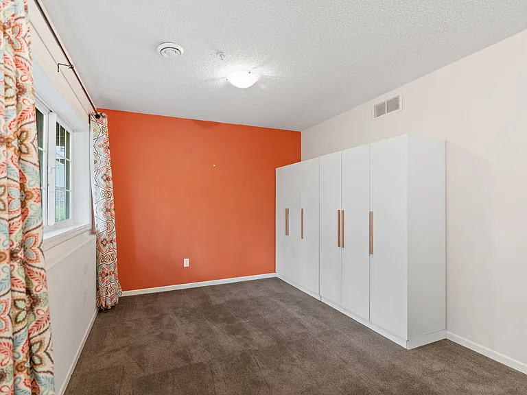 789 Fairfield Cir — Photo 26