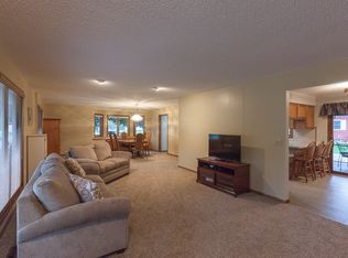 2202 Clare Dr, North Mankato, MN 56003