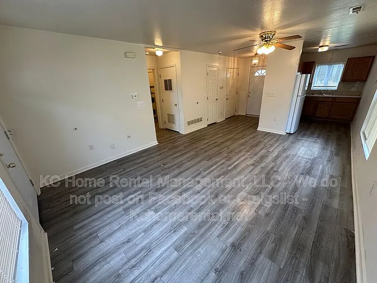 4319 Jackson Ave — Photo 5