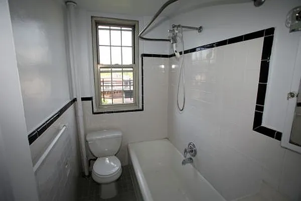 Rented by Sapphire Property Group | media 9