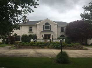 11150 Arrowhead Dr, Grafton, OH 44044