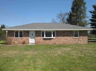 3284 Pleasant Dr, Temperance, MI 48182
