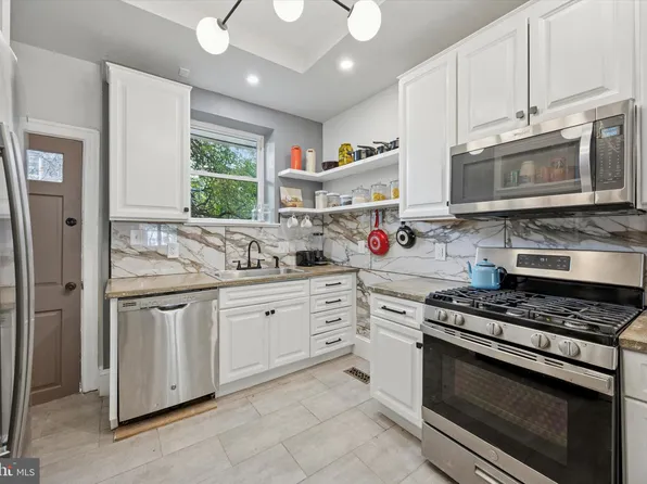 4933 N 10th St, Philadelphia, PA 19141